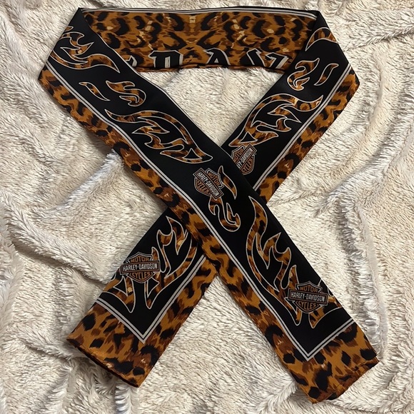 HARLEY DAVIDSON Silk Scarf - Picture 2 of 5